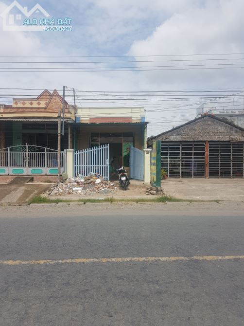 Bán nhà mặt tiền Phạm Hùng (870B), Trung An, TP Mỹ Tho, TG.