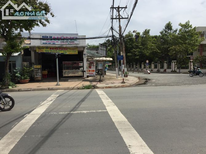 Cho thuê mặt bằng, 2 mặt tiền đường Đinh Bộ Lĩnh, Tp Mỹ Tho