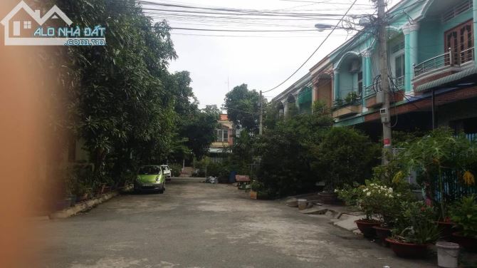 Cho thuê nhà nguyên căn MT đường 8m, 1 trệt, 1 lầu đúc 4x16m2