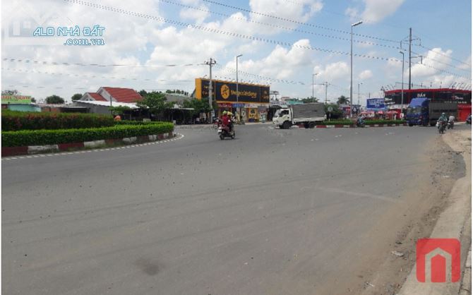 ĐẤT THỊ TRẤN CHỢ GẠO 6 X 25 LÔ GÓC 2 MẶT TIỀN