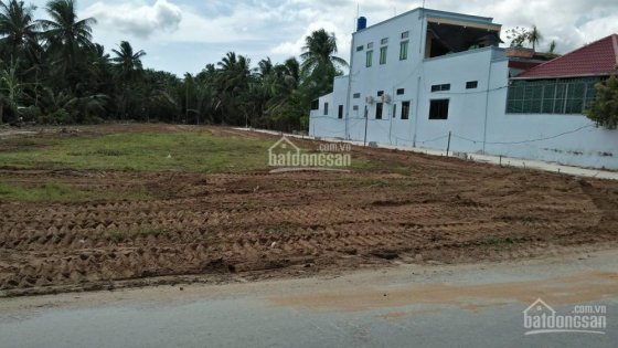 Bán 01 nền đất cách QL50 100m đường nhựa, xe 4 chỗ ra vào thoải mái. LH 0901.0901.71