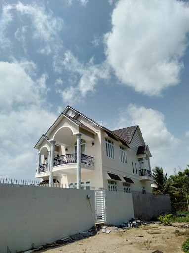 Cần bán biệt thự tại phường 10, TP. Mỹ Tho, Tiền Giang