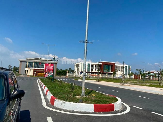 Cần bán gấp đất đường 60m khu hành chánh huyện an phú đông tiền giang